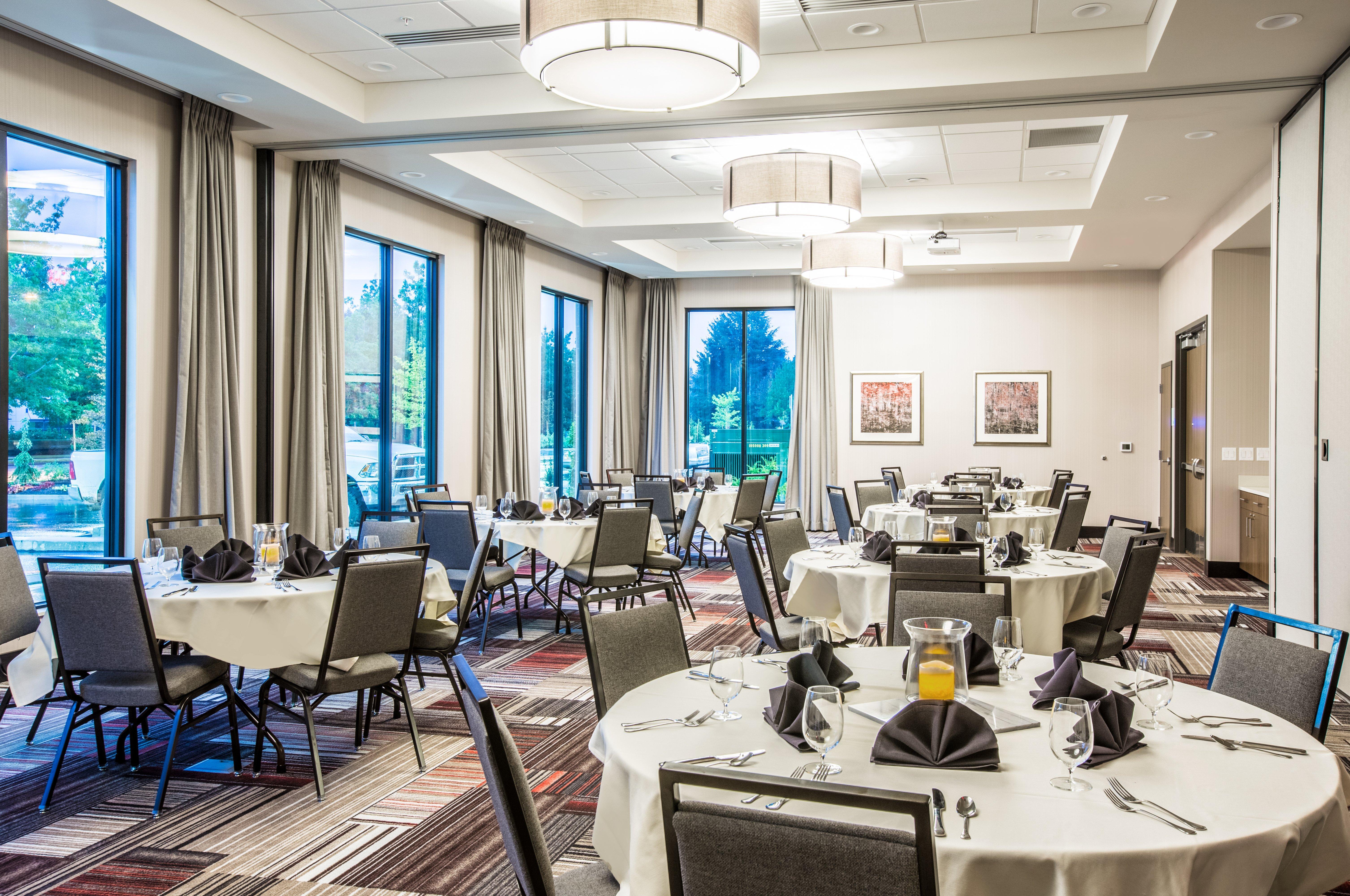 Holiday Inn Portland West - Hillsboro By Ihg Exteriör bild